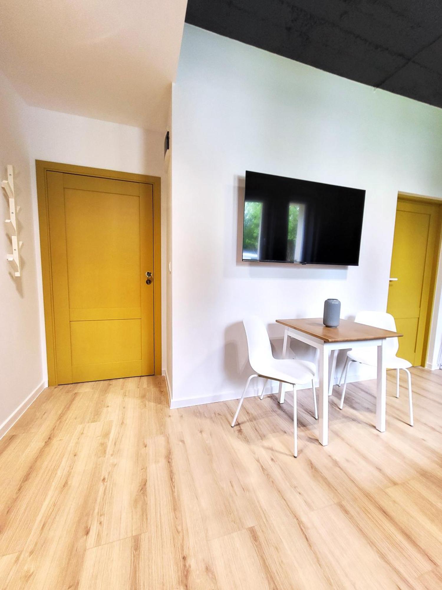 Ferienwohnung Enjoy! Warszawa Mysiadlo Exterior foto